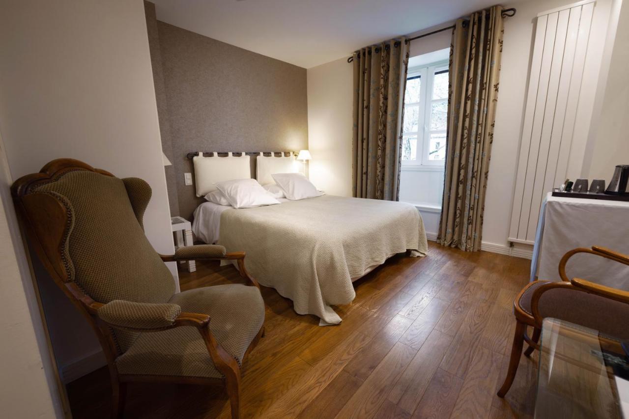 Le Vieux Pont Hotel Belcastel  Ngoại thất bức ảnh