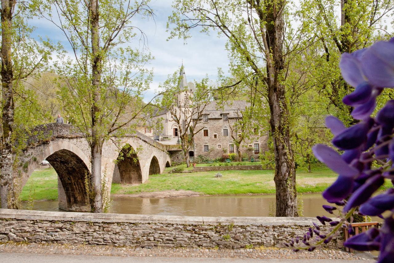 Le Vieux Pont Hotel Belcastel  Ngoại thất bức ảnh