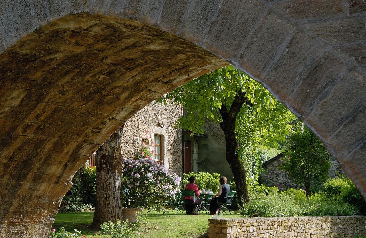 Le Vieux Pont Hotel Belcastel  Ngoại thất bức ảnh